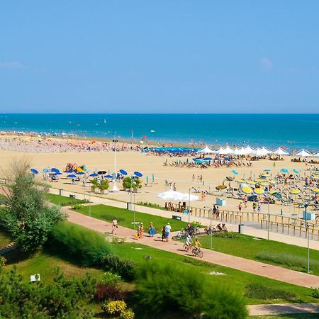 Hotel Gimm Bibione Exterior photo