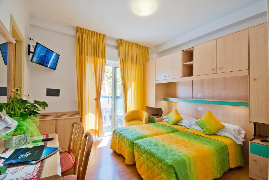Hotel Gimm Bibione Room photo