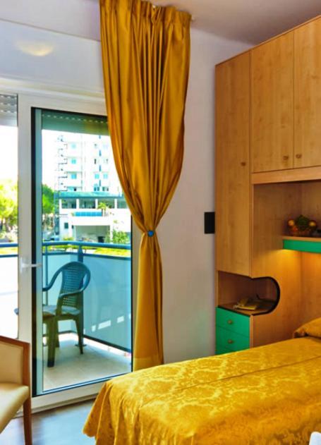 Hotel Gimm Bibione Exterior photo