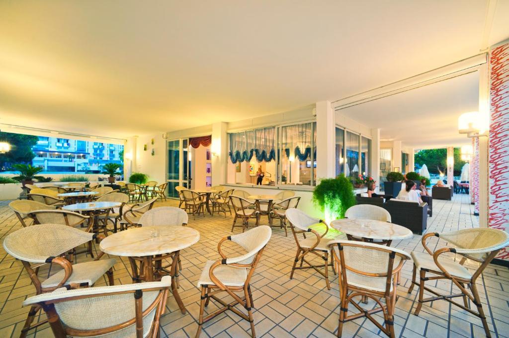 Hotel Gimm Bibione Exterior photo