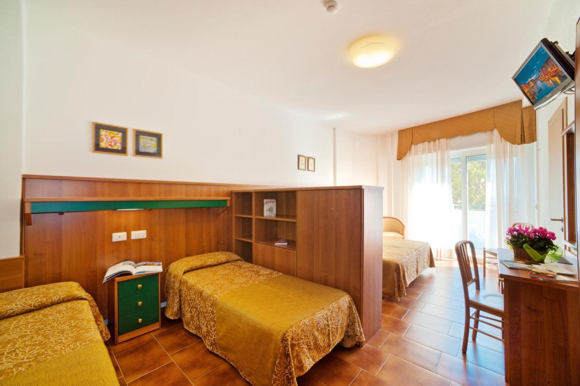 Hotel Gimm Bibione Exterior photo