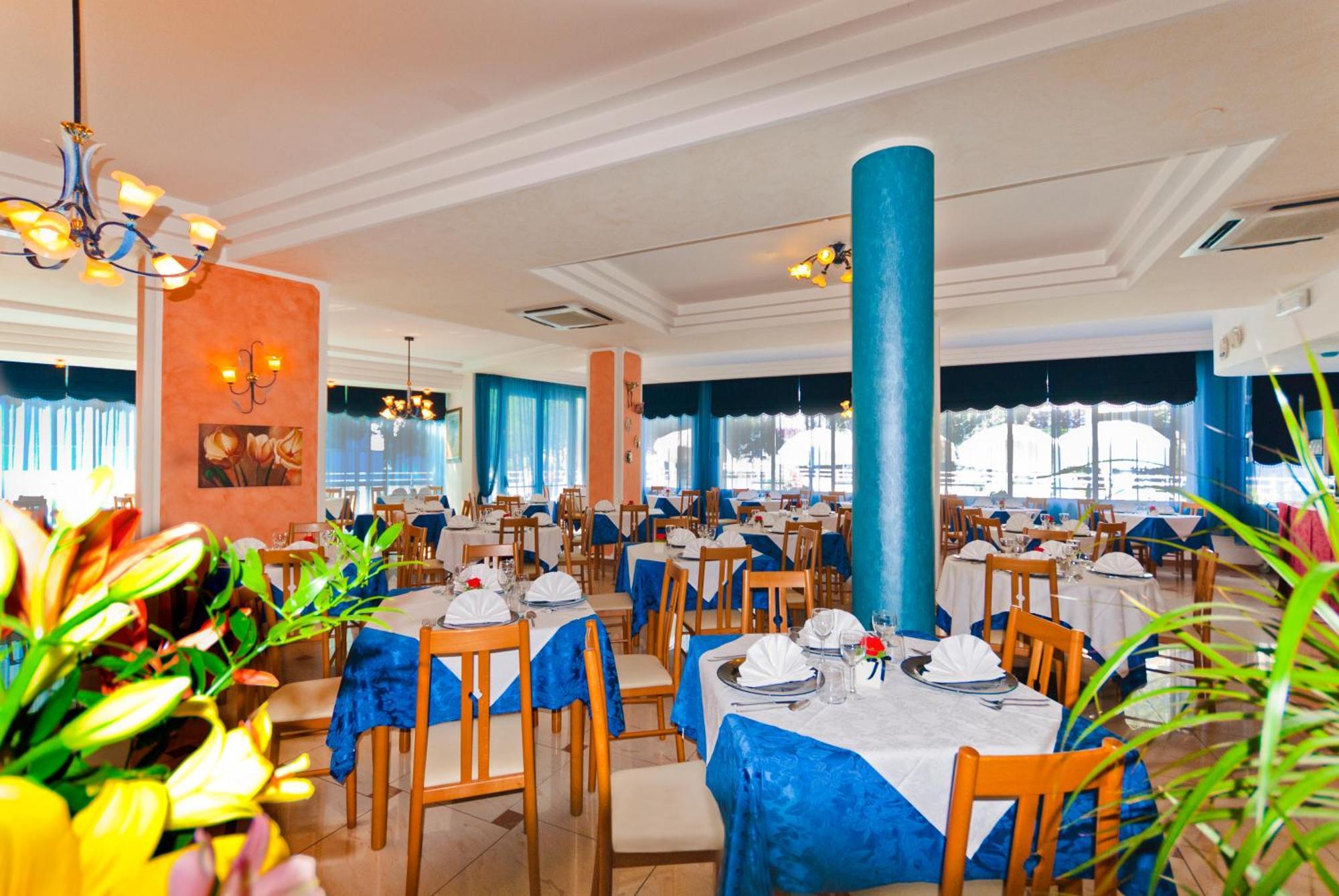 Hotel Gimm Bibione Exterior photo