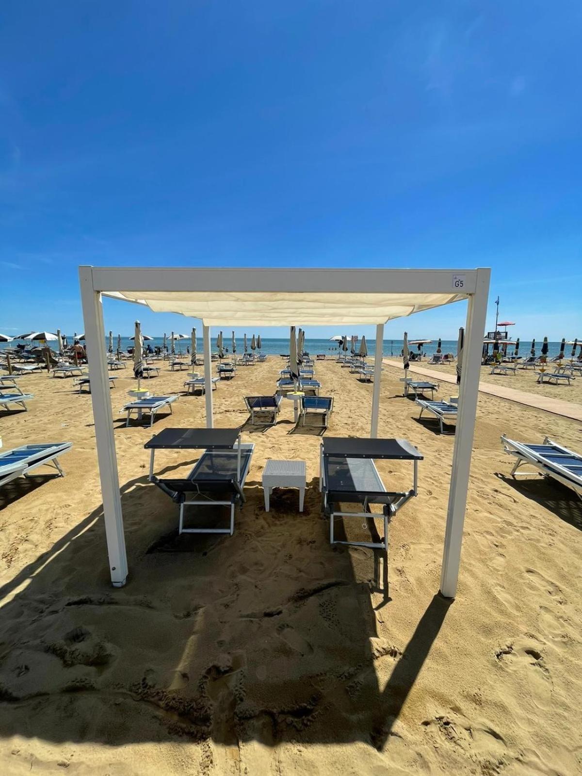 Hotel Gimm Bibione Exterior photo
